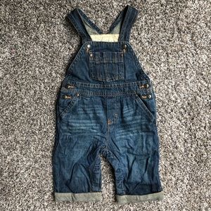 ✳️6/$20✳️ Genuine Kids OshKosh Vintage Wash Overalls - 6M